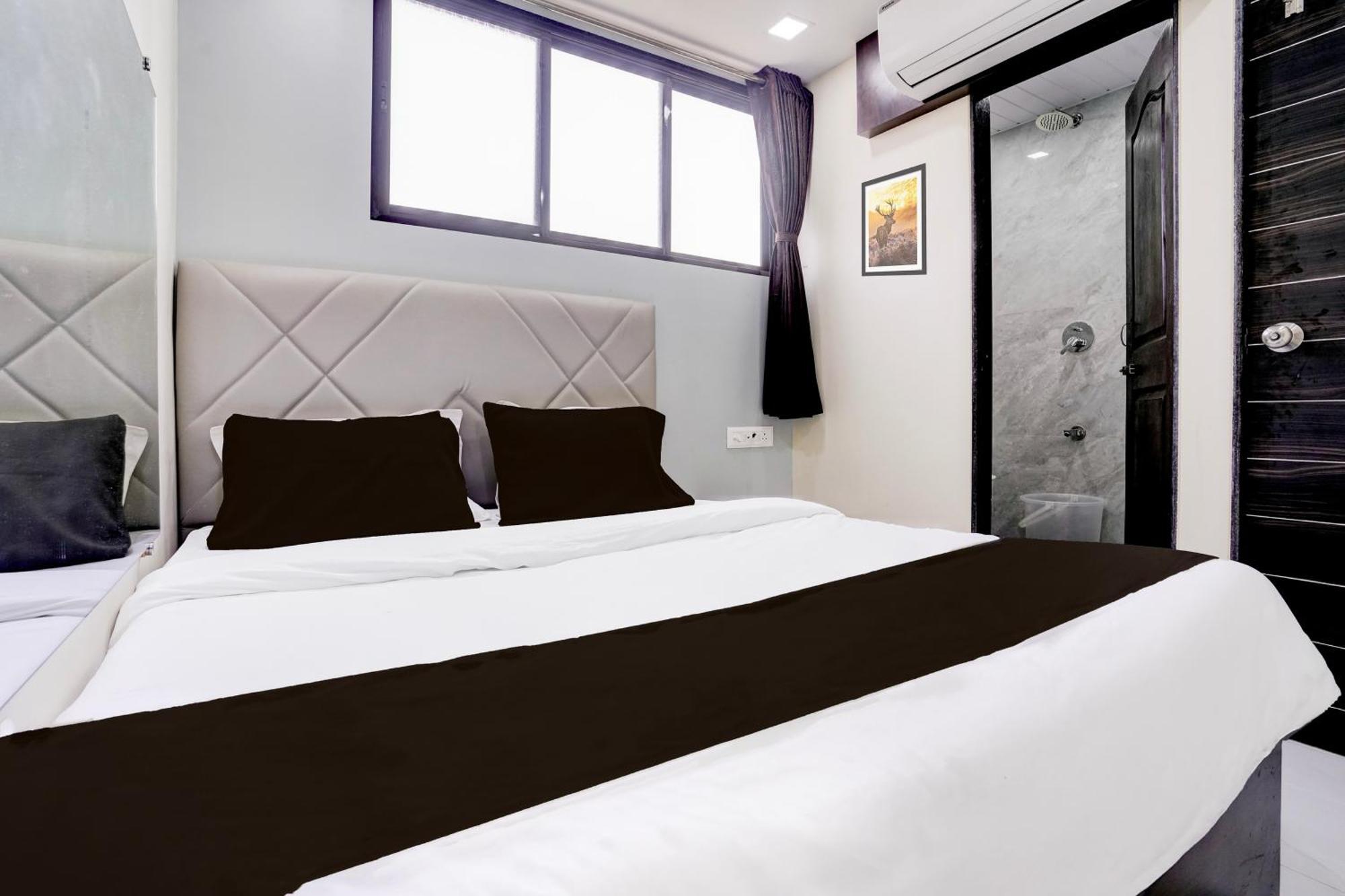 O Class Hotel *