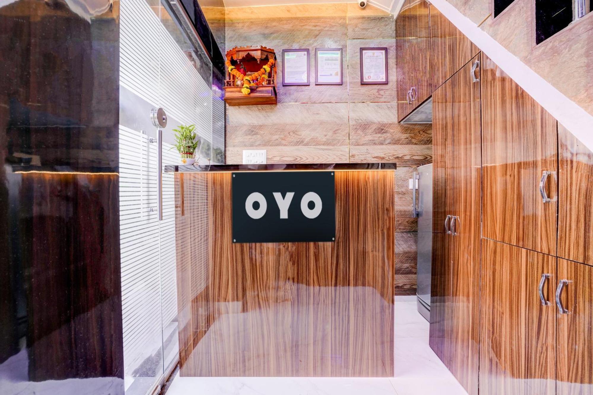 O Class Hotel *